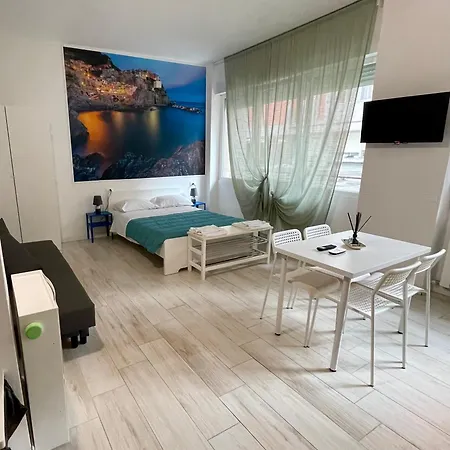 Monolocale Con Posto Auto La Chicca Del Golfo La Spezia